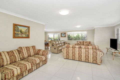 44 Oaks Avenue, No:4 - Travel Search 3