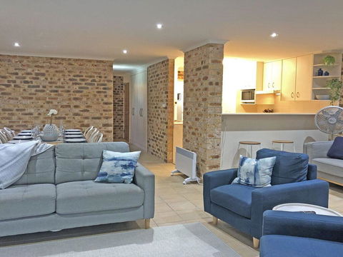 47 'Bay Parklands', 2 Gowrie Avenue - Pool, Tennis Court & Child Friendly - Cruises Travel 3