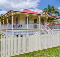 5 Bomburra Court - Rainbow Beach Ticks All The Boxes Pool Shed Fenced Yard Pet Friendly - Tourism Guide