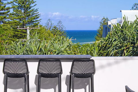 5 Bryan Street - Travel Agents 2