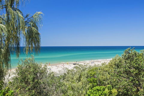 5 Bryan Street - Travel Agents 1
