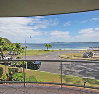 7 'Florentine' 11 Columbia Close - air conditioned unit with fantastic views of Little Beach - Cruises Travel