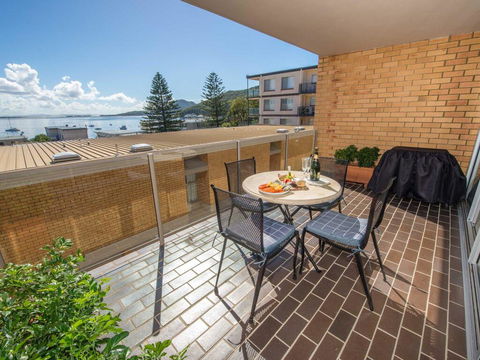 7 'The Crest' 6-8 Tomaree St - Stunning Unit With Spectacular Water Views. - Travel Agents 1