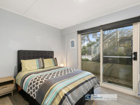 8 Broadwater Court, Cowes - Cruises Travel 2