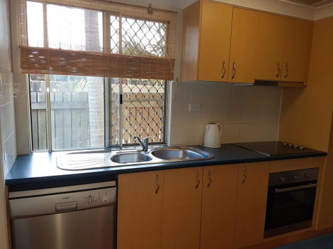 8 Hakea Place - Family Home On A Quiet Street, Close To Beach & Shops, Pet Friendly - Tourism Guide 2
