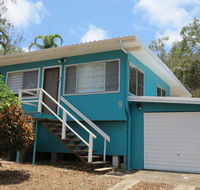 9 Butler Street at Picnic Bay - Travel Search