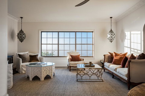 99 Acres Bangalow Retreat - Travel Agents 2