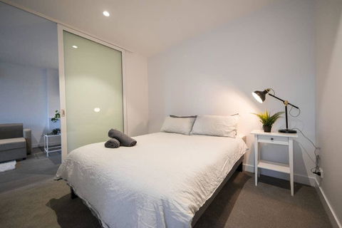 A Dreamy 2BR CBD Apartment Near Southern Cross - Travel Agents 3