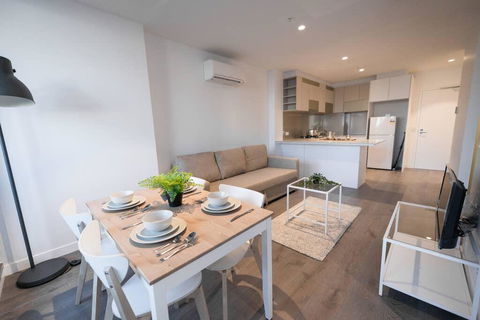 A Dreamy 2BR CBD Apartment Near Southern Cross - Travel Agents 0