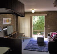 A Furnished Townhouse in Goulburn - Travel Agents