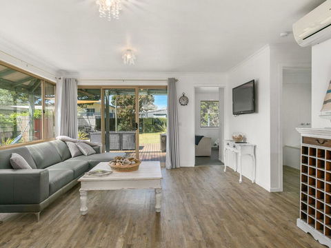 A La Plage - Travel Search 1