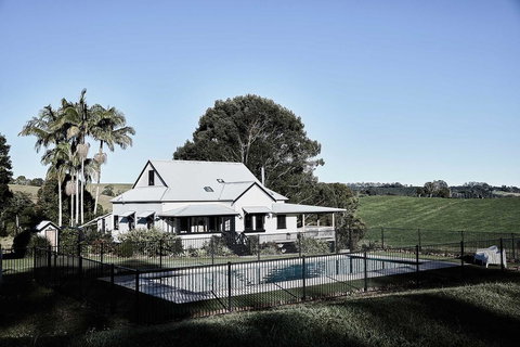 A PERFECT STAY - Benny's Cottage - Travel Agents 0