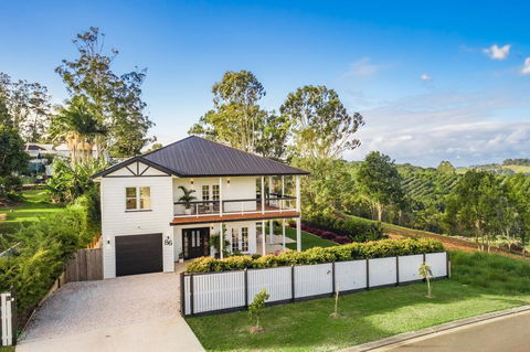 A PERFECT STAY - Serenade - Tourism Guide 3