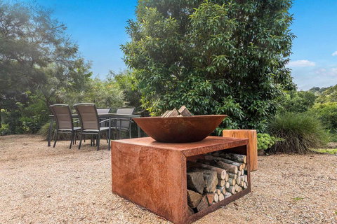 A PERFECT STAY - Twin Tallows - Travel Agents 3