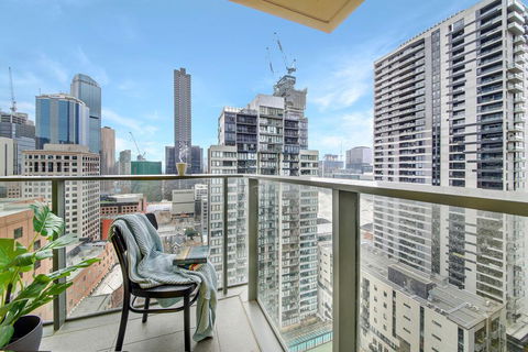 A Stylish 2BR CBD Apt With Beautiful City Views - Tourism Guide 2