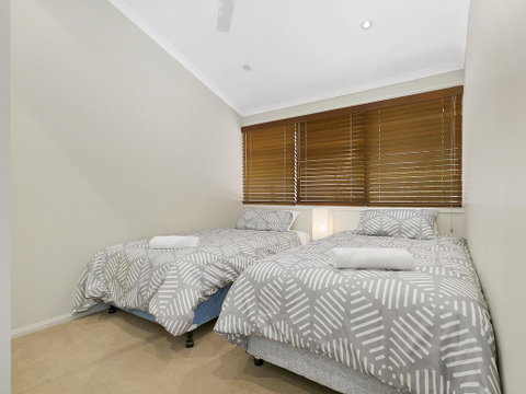 A Superb Location For Enjoying The Best Of Noosa - Unit 2/69 Noosa Parade - Tourism Guide 1