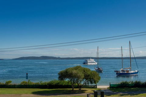 A Yachtsmans Rest, Unit 4/37 Victoria Parade - Cruises Travel 3