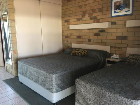 Abacus Motel - Tourism Guide 2