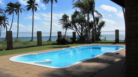 ABSOLUTE BEACH FRONT MACKAY - Comfort Resort Blue Pacific - Tourism Guide 1