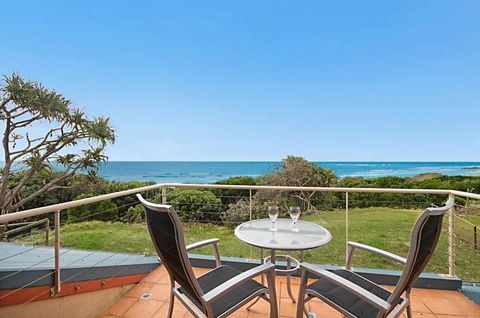 Absolute Beachfront At Hastings - Travel Agents 0