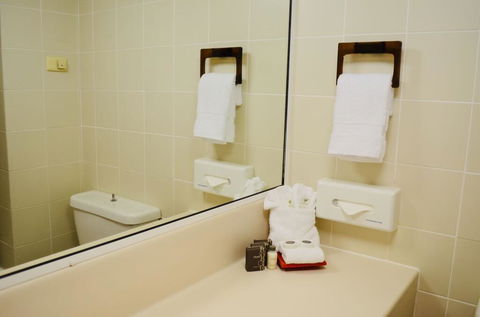 Acacia Court Hotel - Tourism Guide 3