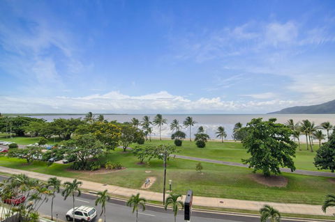 Acacia Court Hotel - Tourism Guide 2