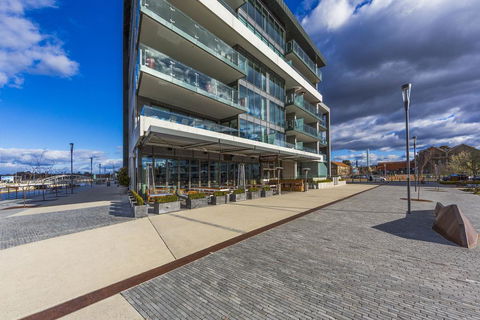 Accommodate Canberra - Aurora - Tourism Guide 2