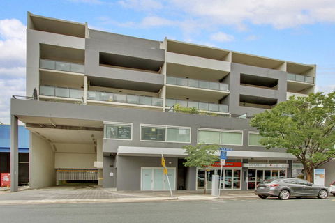 Accommodate Canberra - Braddon Apartments - Cruises Travel 2