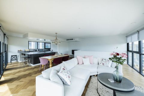 Accommodate Canberra - Warehouse - Tourism Guide 0