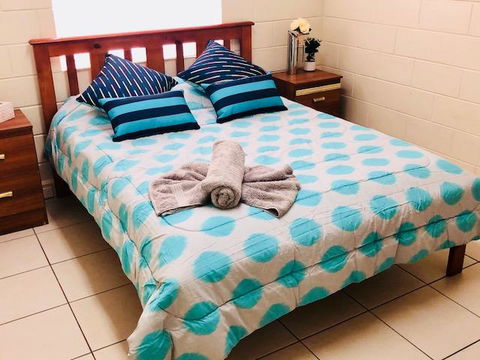 Accommodation @ Isa - Tourism Guide 0