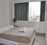 Accommodation Sydney City Centre - Hyde Park Plaza 3 bedroom 1 bathroom Apartment - Cruises Travel