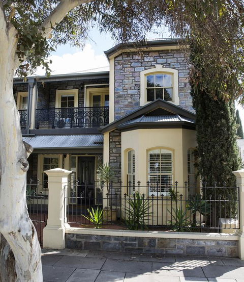 Adelaide Mackinnon - Tourism Guide 3