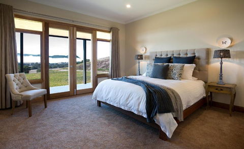 Drom Aluinn B & B - Travel Search 1