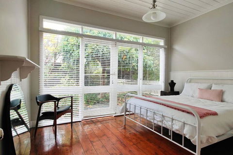 Dunkeld Secret Garden - Travel Agents 0