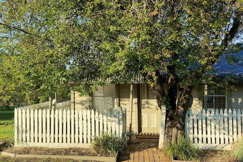 Dunkeld Secret Garden - Travel Agents 1
