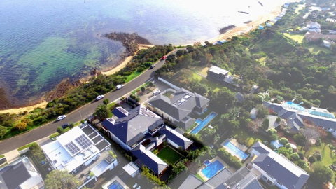 Earimil Villas - Waterfront - Tourism Guide 3
