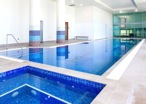 Elegant Splendor 3 Bedroom Apartment With Tram Access - Tourism Guide 4