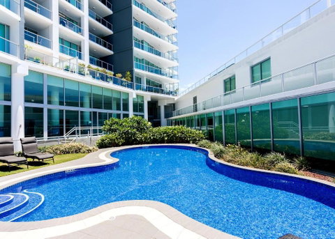Elegant Splendor 3 Bedroom Apartment With Tram Access - Tourism Guide 3