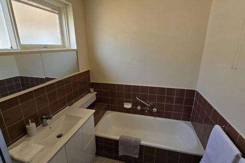 Elsternwick Easy Living - 2 Bedroom Sleeping 4 - Travel Agents 4