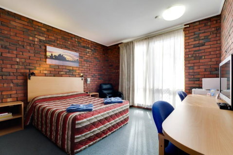 Enfield Motel - Tourism Guide 4