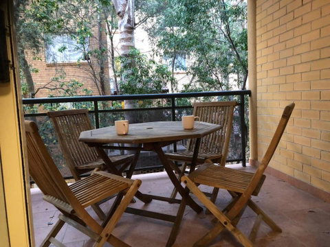 Escape To Strathfield For 8 Guests - Tourism Guide 4