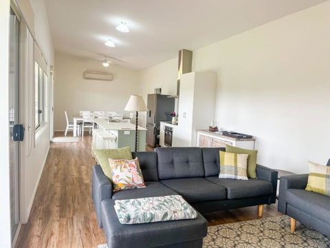 Eucalyptus House - Tourism Guide 2