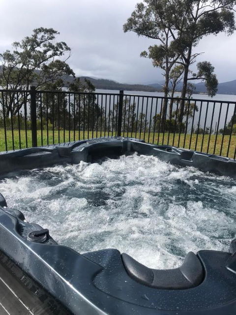 Fairwinds Tasmania - Travel Search 3