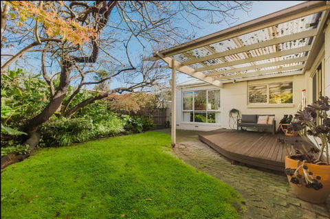 Family Friendly Art Deco Garden Patio WiFi WFH - Travel Search 0