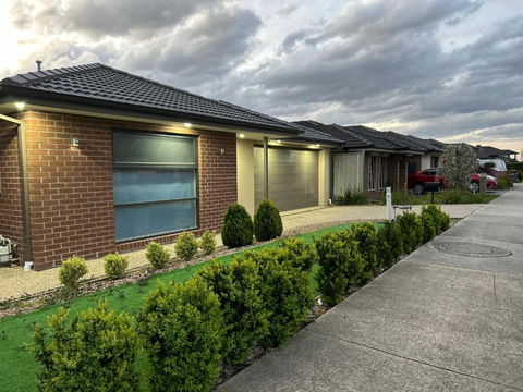 Family Friendly House - Travel Agents 0