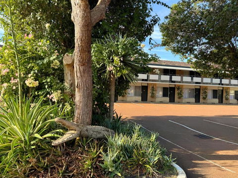 Flag Motor Lodge - Tourism Guide 2