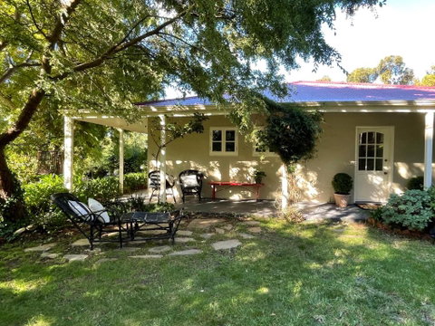 Fleetwood Cottage Bed And Breakfast - Tourism Guide 2