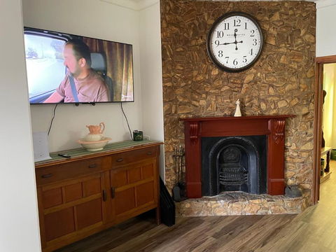 Florence Lodge - Tourism Guide 3