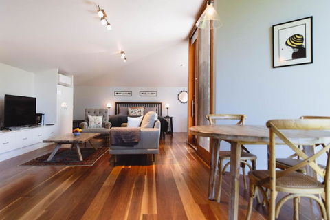 Glan-y-mor Studio In Metung - Tourism Guide 1