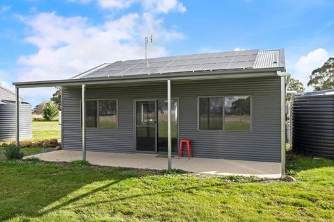 Glenowrie Cottage - 1 King 2 Singles Near Cadia - Travel Search 2
